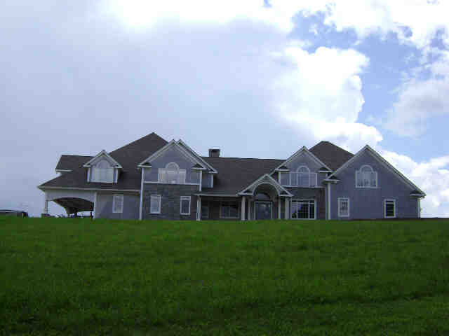 Building photograph for 124 TOWN LINE HWY S